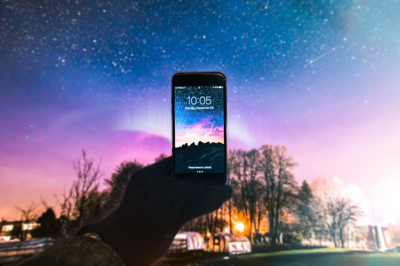Экран смартфона в темноте